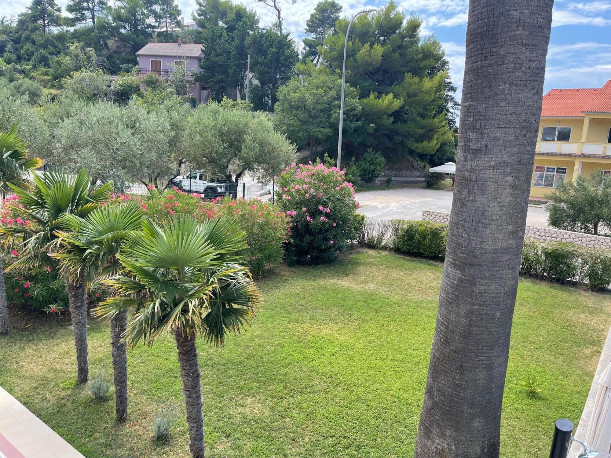 Rab Island Apartmets - Palit Раб Екстериор снимка